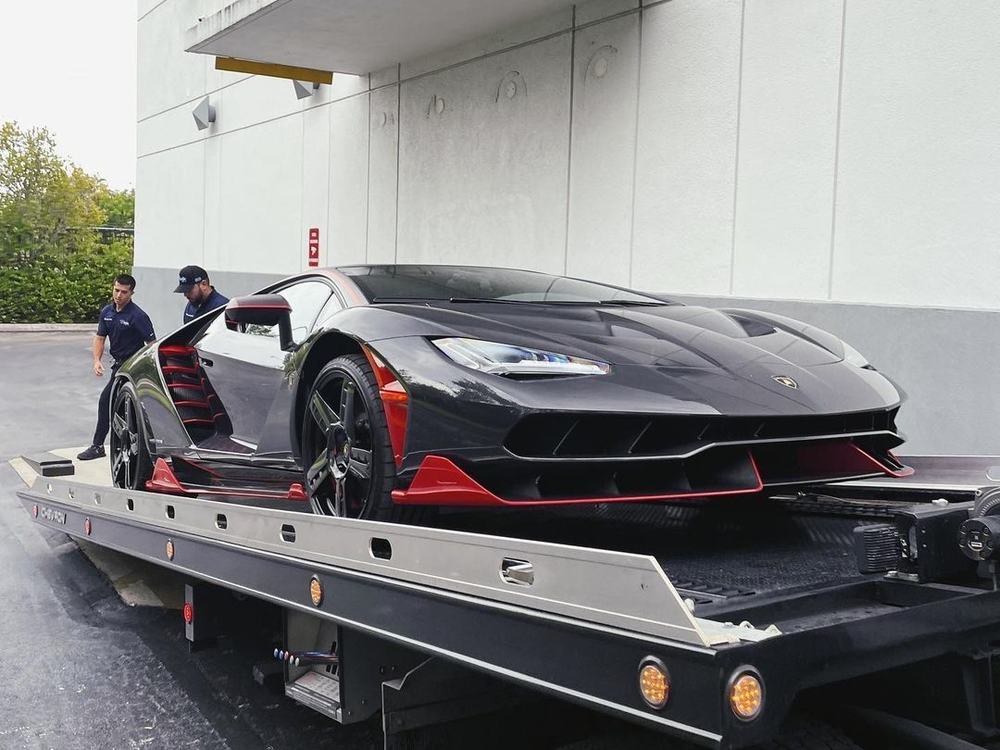 Lamborghini delivered by flatbed